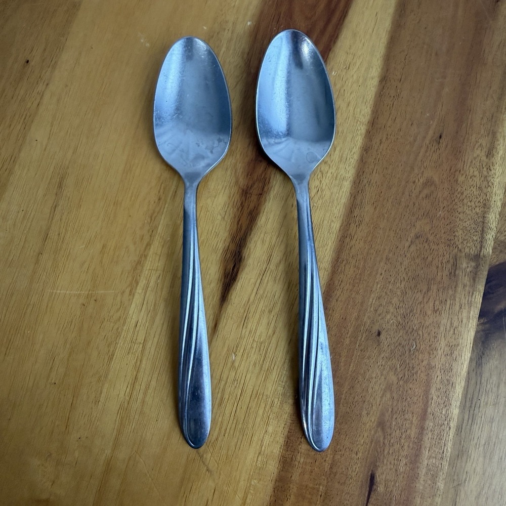 Capri Stainless 2 Teaspoons CAP1 Pattern USA 5 7/8" Swirl Design‎ Satin #9933